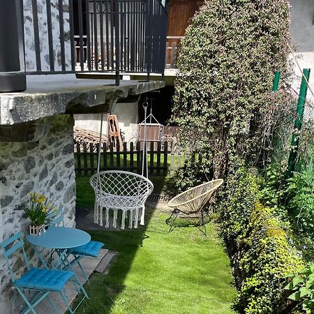 La Tour Charmant Tres Bien Situe Minimum 2 Nuits Merci Tours-en-Savoie Exteriör bild